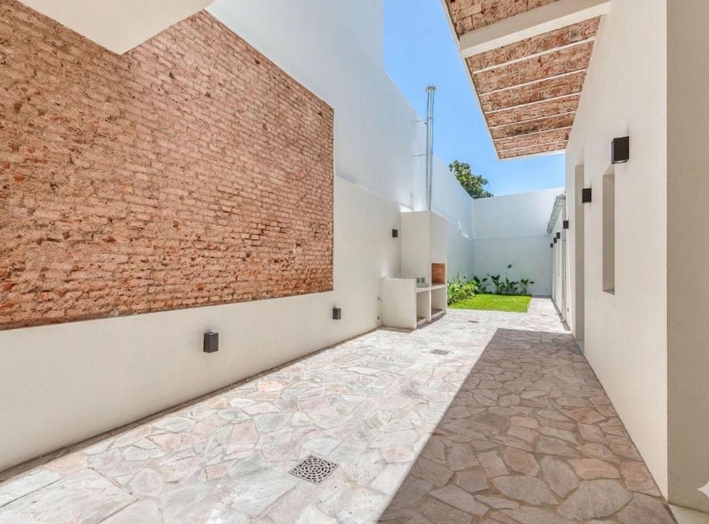 Foto de VENTA PH 4 AMBS RENOVADO. PATIO. JARDIN Y PARRILLA, imagen 5