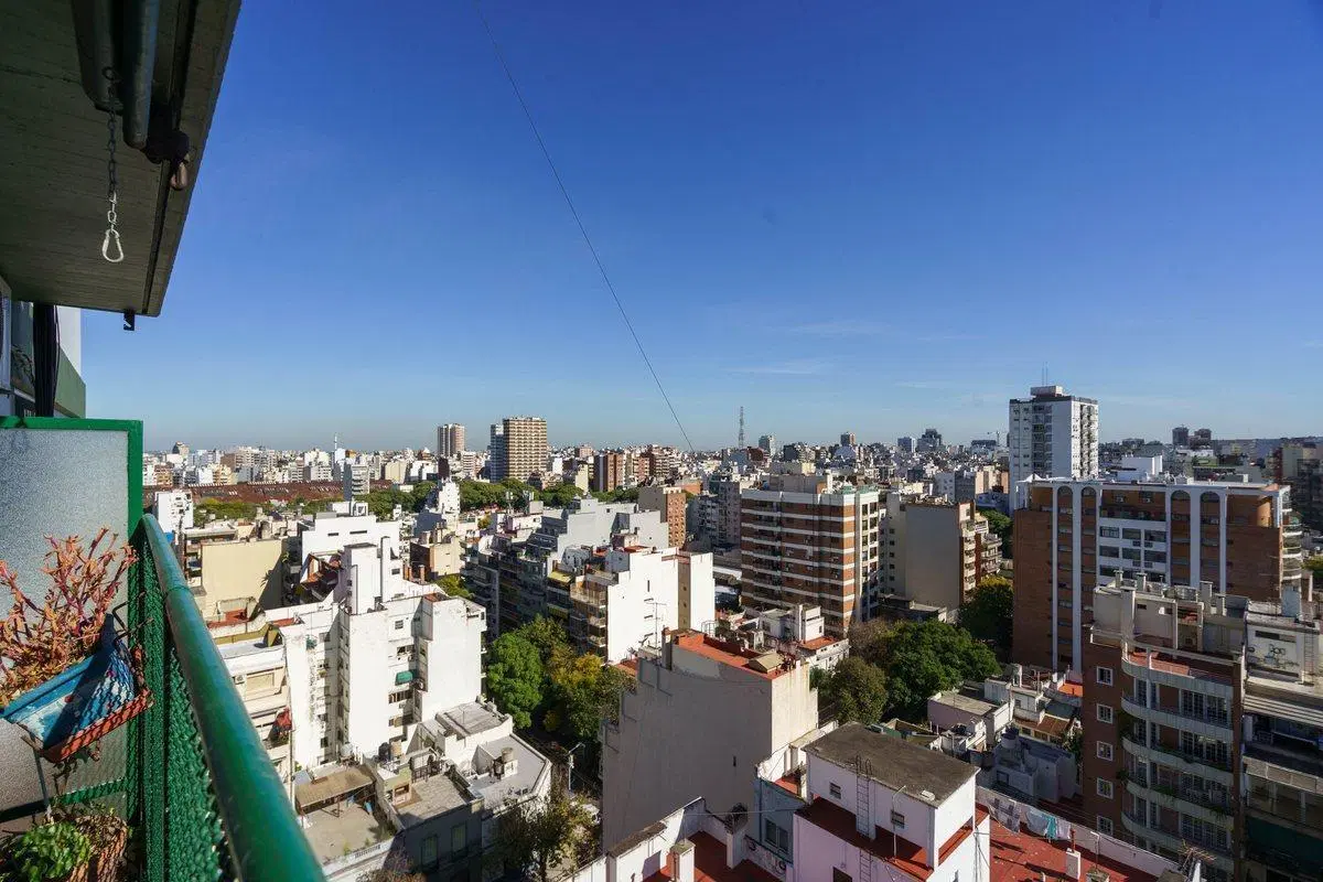 VENTA DEPARTAMENTO 4 AMB CABALLITO CON BALCÓN 2