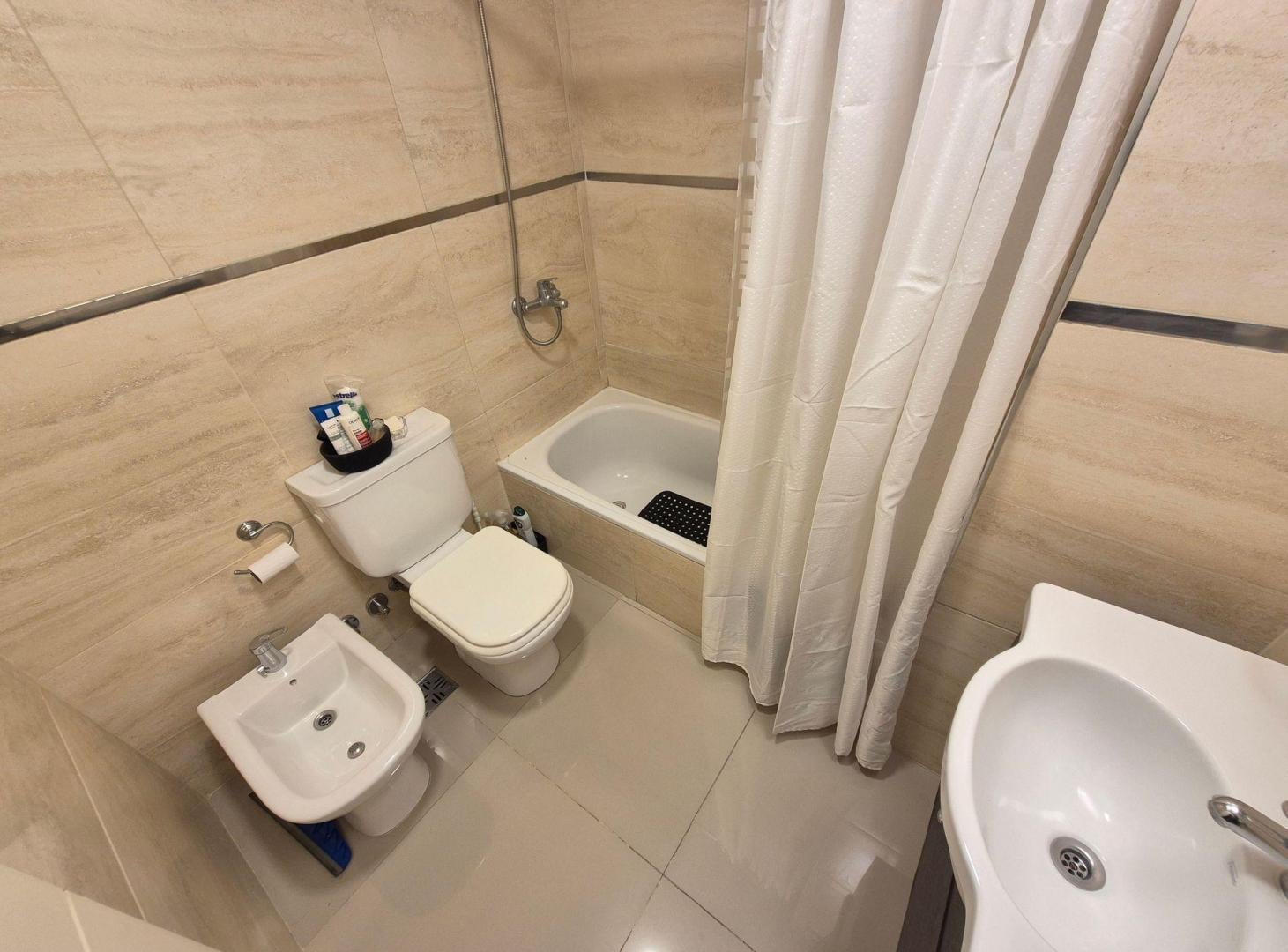 DEpARTAMENTO MONOAMB COCHERA AMENITIES p.CENTENARI