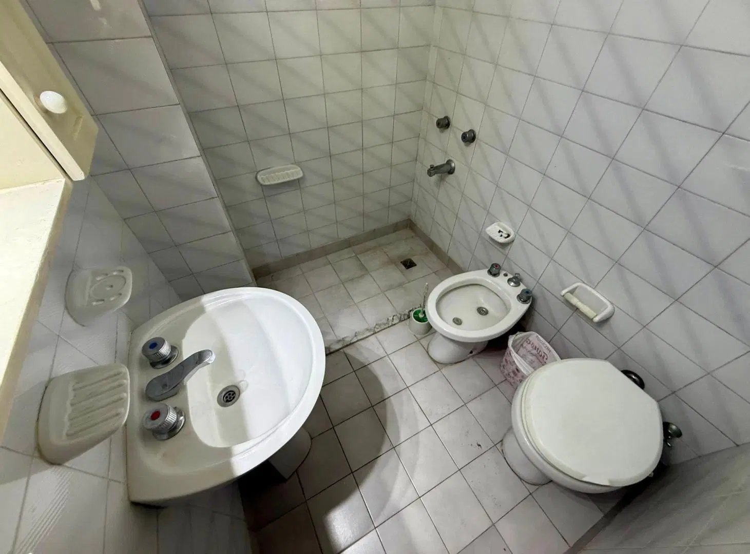 DEPARTAMENTO 2 AMBIENTES  AL FRENTE ALQUILER 3