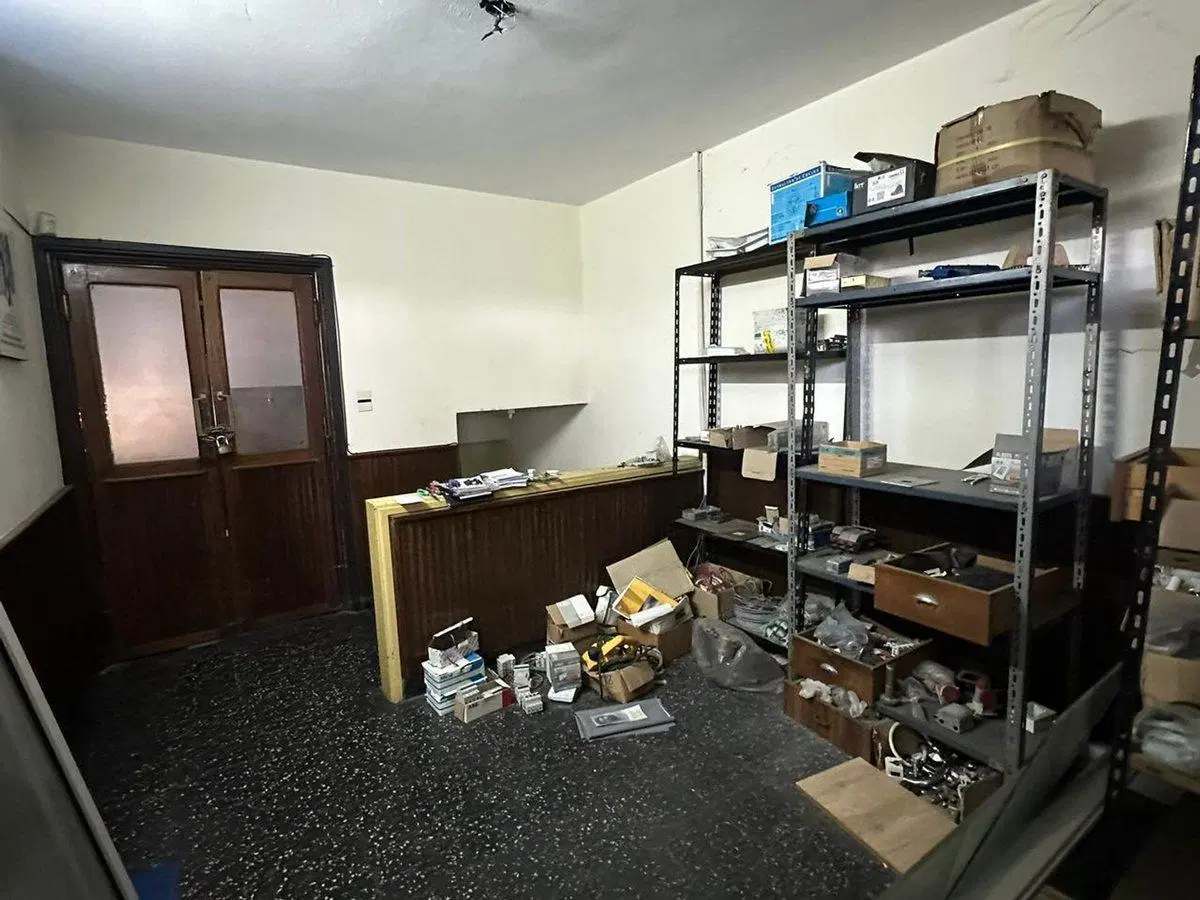 VENTA GALPON EN VILLA LYNCH - 562 M2 4