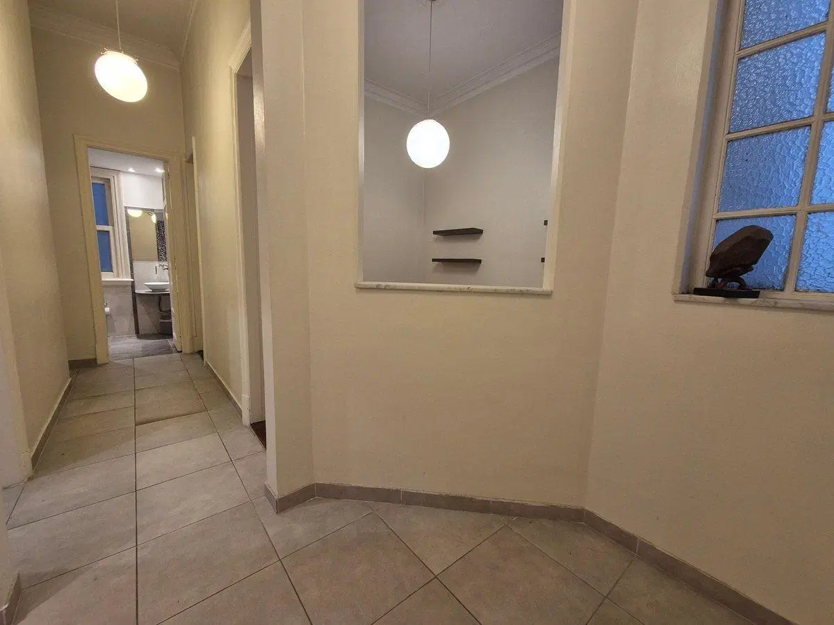 Venta departamento 3 Amb Modernizado en Almagro 4