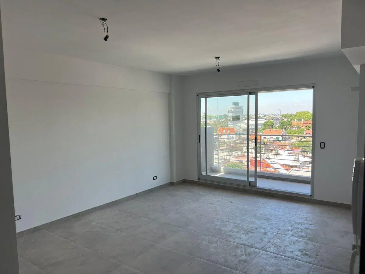 Depto 2 ambientes con balcon en caseros A ESTRENAR 2
