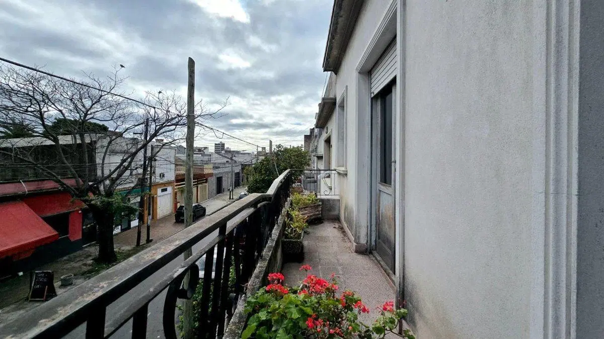 VENTA PH 3 AMBIENTES PISO 1 CON TERRAZA 2