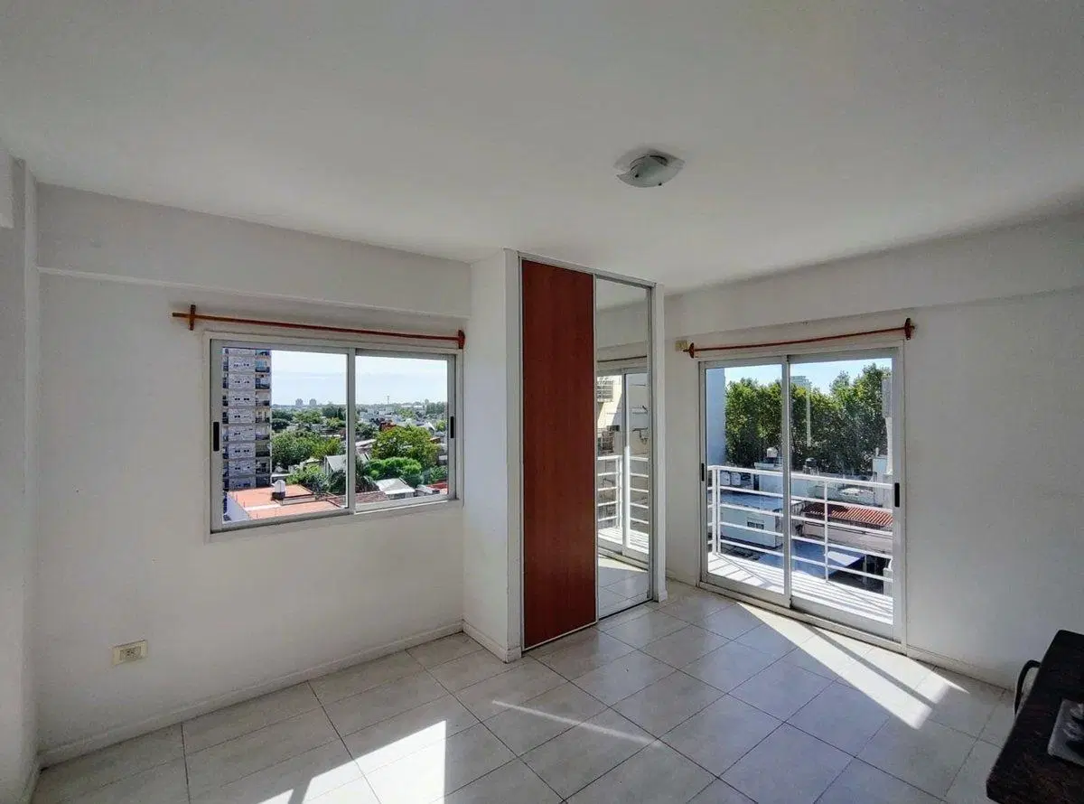 Monoambiente con balcon y baulera-Apto Profesional 2