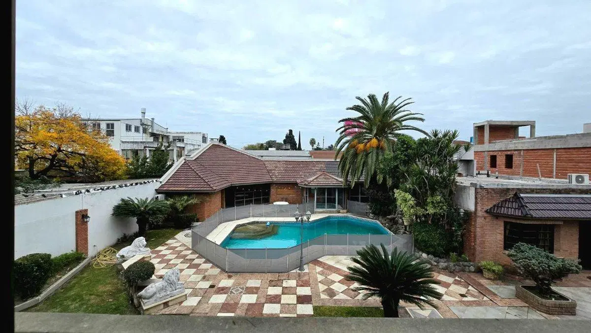CHALET 5 AMB PISCINA  MAS PH 3 AMB  LOTE PROPIO 5
