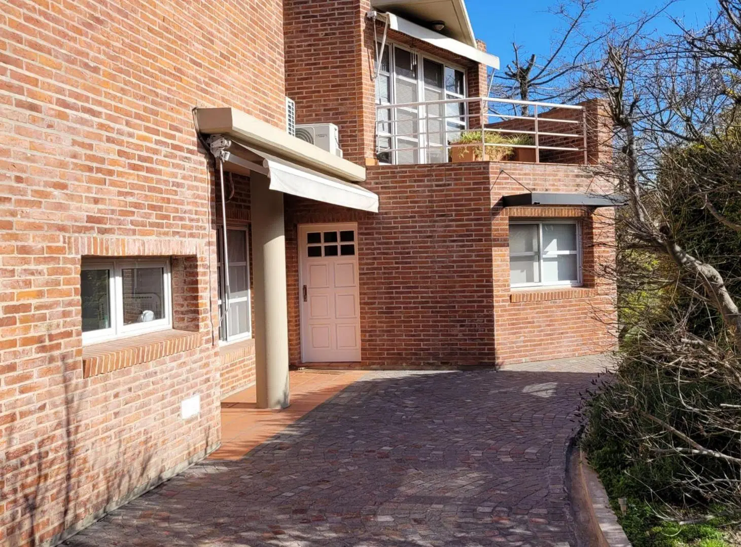 CASA VENTA 5 AMBIENTES LA DELFINA PILAR 2