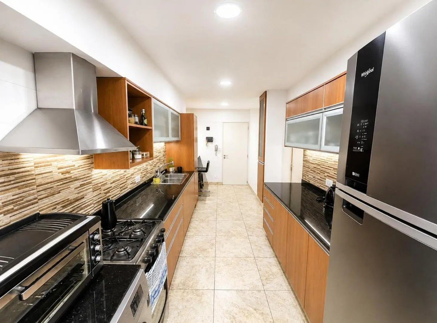 VENTA Depto 4 Amb c/ balcón y espacio guardacoches 5