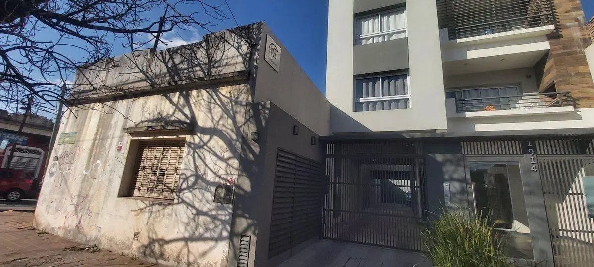 LOTE 8,35 X 26  C2 COML Y RESID CASEROS CENTRO 5