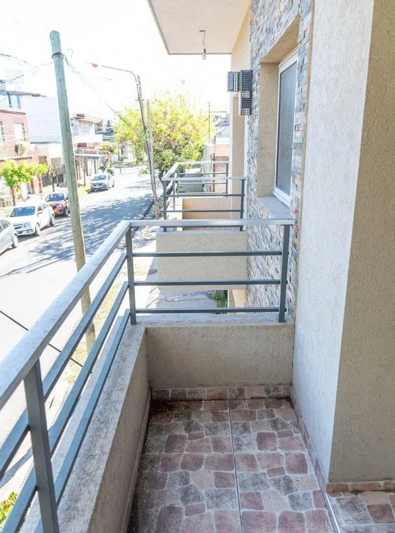 VENTA DEPTO 2 AMBIENTES A ESTRENAR DOBLE BALCON 5