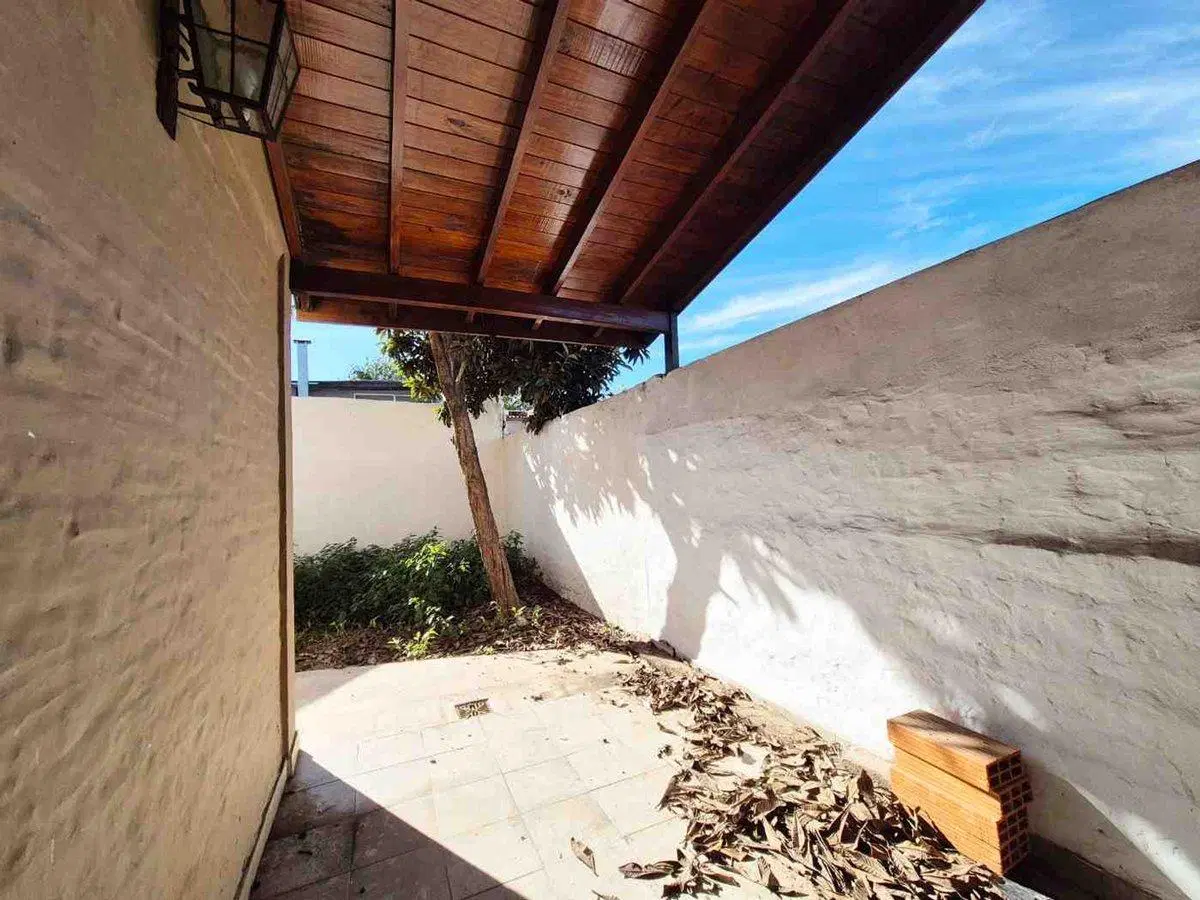 CASA 4 AMB QUINCHO TERRAZA COCHERA CASTELAR SUR 4
