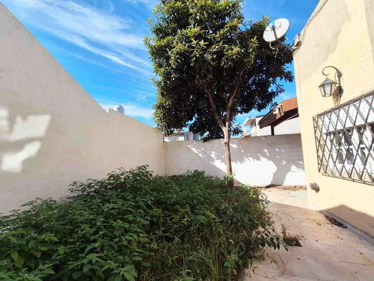 CASA 4 AMB QUINCHO TERRAZA COCHERA CASTELAR SUR 8