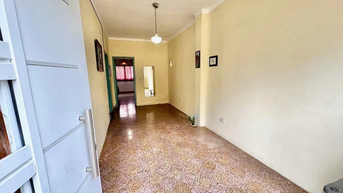 Venta Casa en Cañuelas Centro sobre lote de 487 m2 2