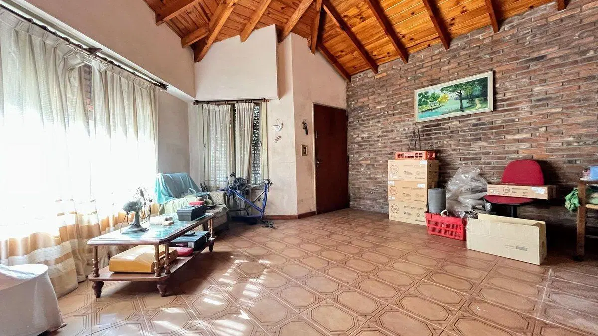 VENTA CASA LOTE PROPIO A REFACCIONAR VILLA URQUIZA 5