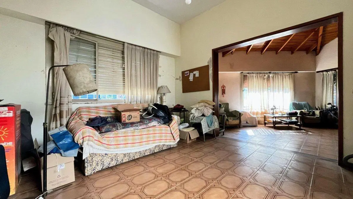 VENTA CASA LOTE PROPIO A REFACCIONAR VILLA URQUIZA 2