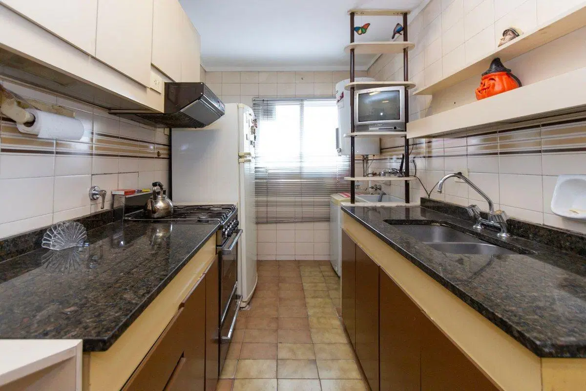 VENTA, DEPARTAMENTO 4 AMBIENTES C/BAICON AL FRENTE 4