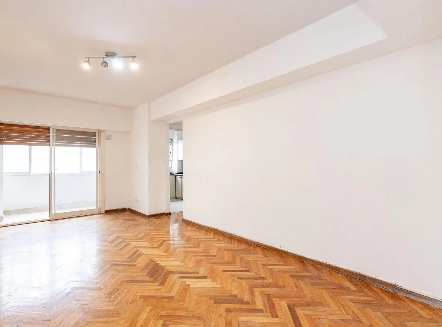 Venta Departamento 3 Amb. Balcón Interno Caballito 2