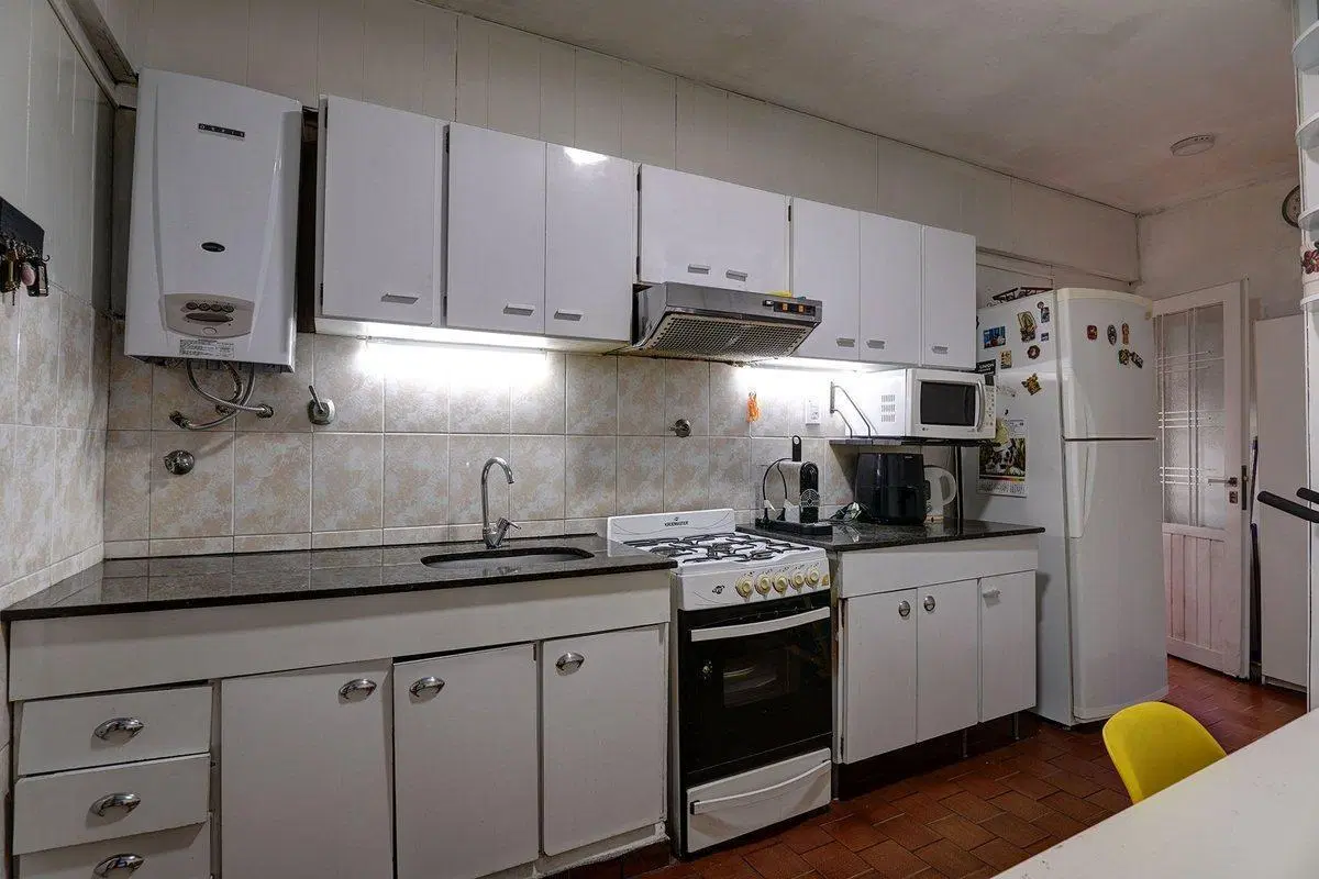 Departamento 4 ambientes. Balcón. Patio Versalles 4