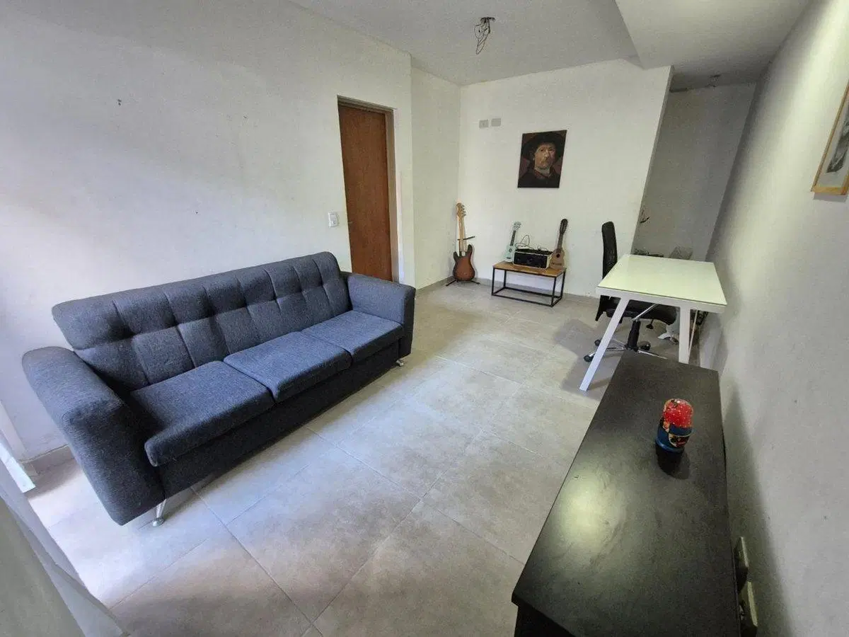 PH 3 AMBIENTES EN PB CON COCHERA PATIO 2 BAÑOS 4