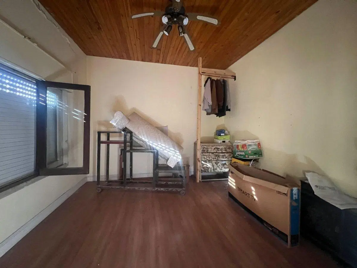 LOTE CON VIVIENDA Y GALPÓN VENTA VILLA LYNCH 5