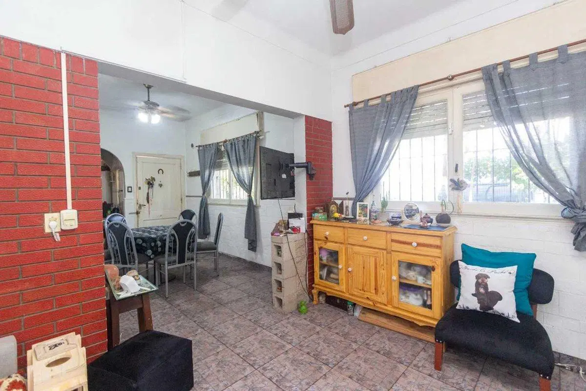 VENTA PH 3 ambientes Monte Castro con terraza 5