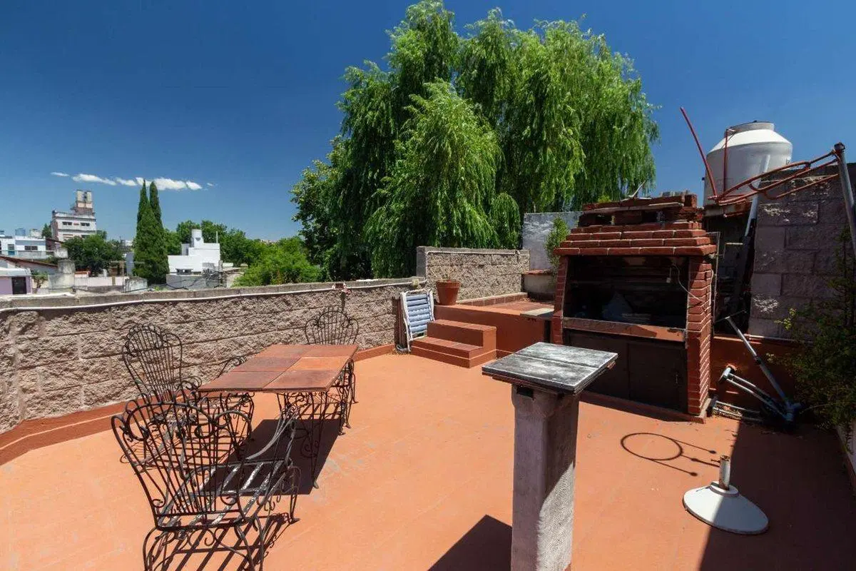 VENTA PH 3 ambientes Monte Castro con terraza 4