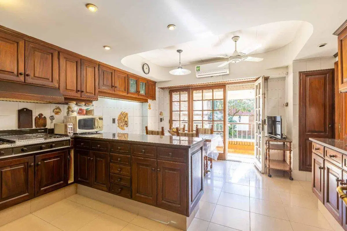 CASA 9 AMB PLAZA ARENALES EN VENTA EN VILLA DEVOTO 2
