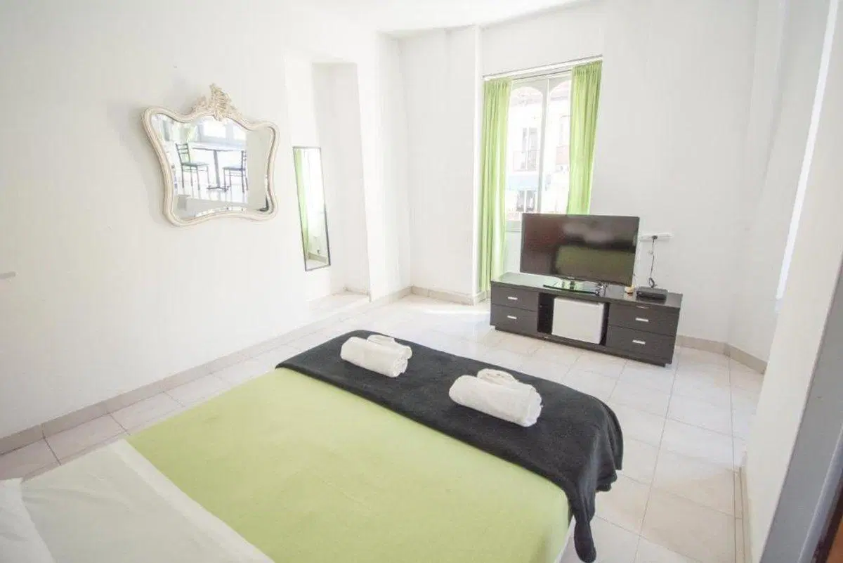 HOTEL VENTA - OPORTUNIDAD DE INVERSION - BALVANERA 8