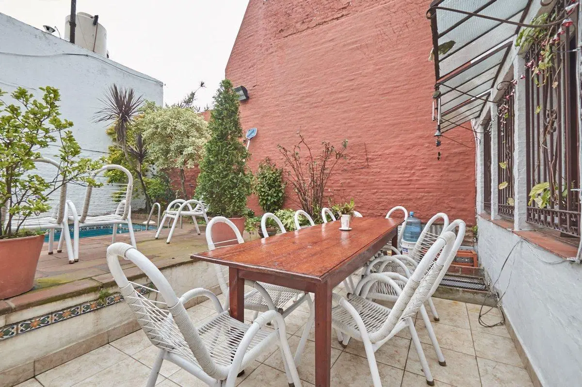 CASA DE ESTILO 5 AMB. BALCÓN GARAJE PATIO PISCINA 2
