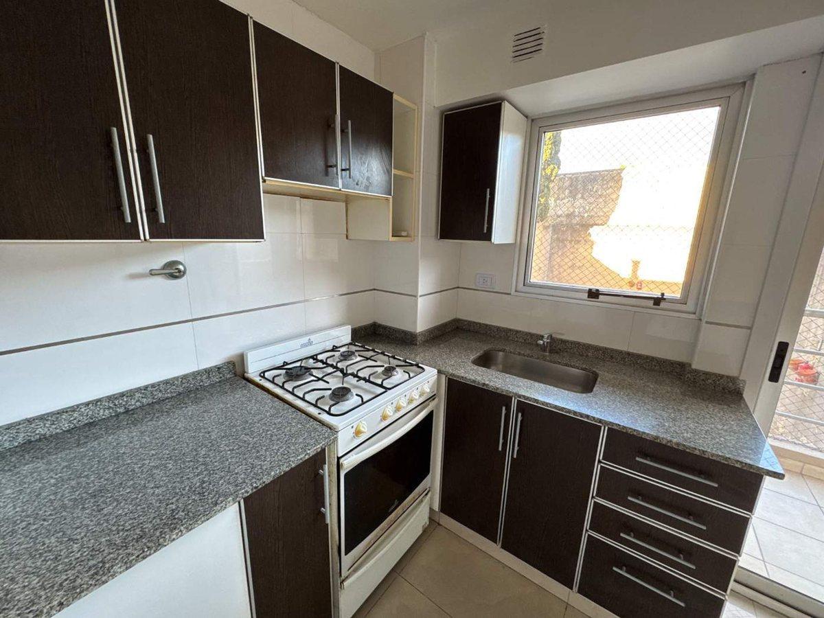 Foto de DEPARTAMENTO VENTA 2 AMB BALCÓN LUMINOSO VILLA LUR, imagen 4