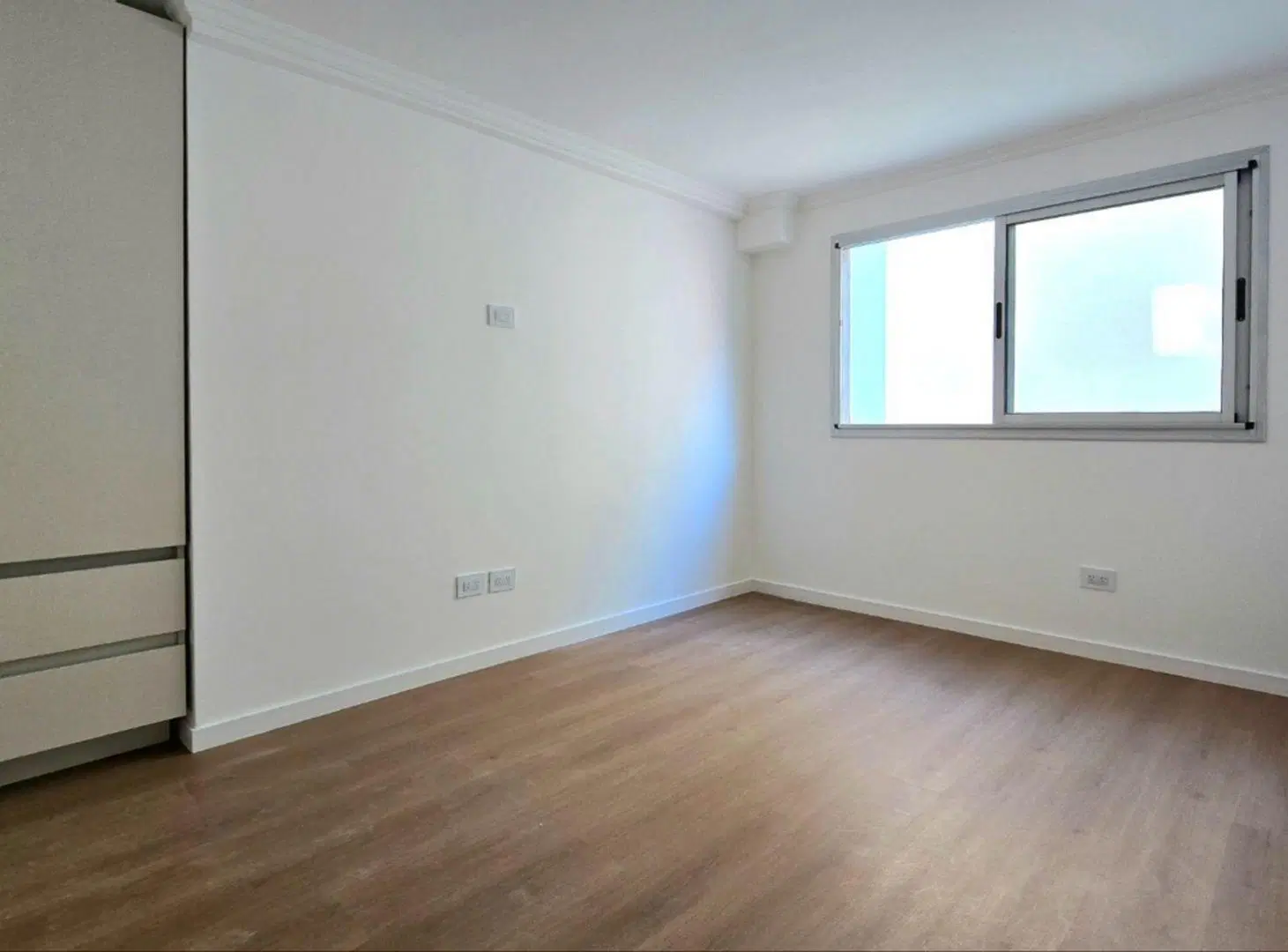 DEPARTAMENTO 2 AMBIENTES CON COCHERA PISO ALTO 2
