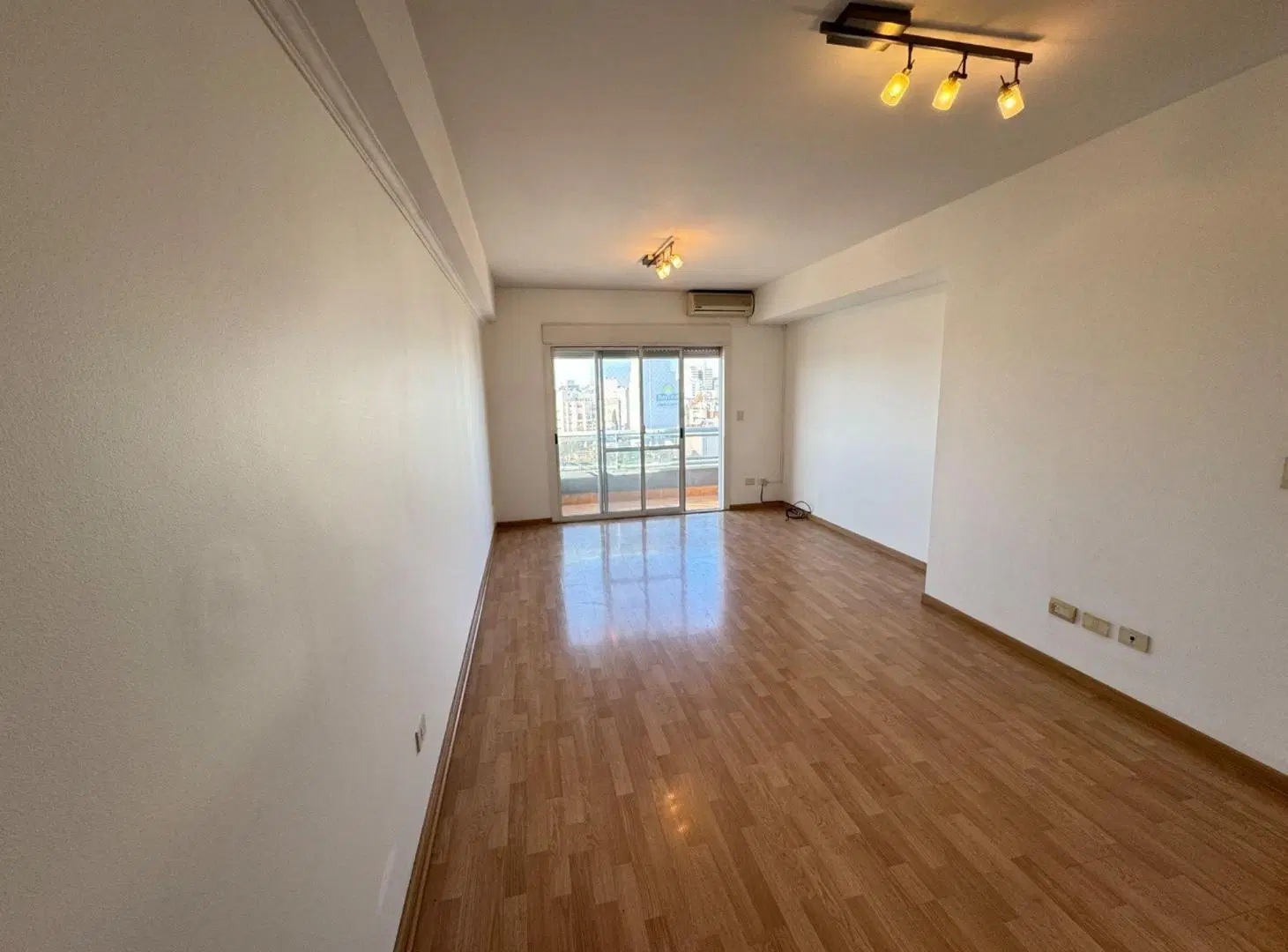 Departamento Alquiler 3 amb. cochera y balcón 3