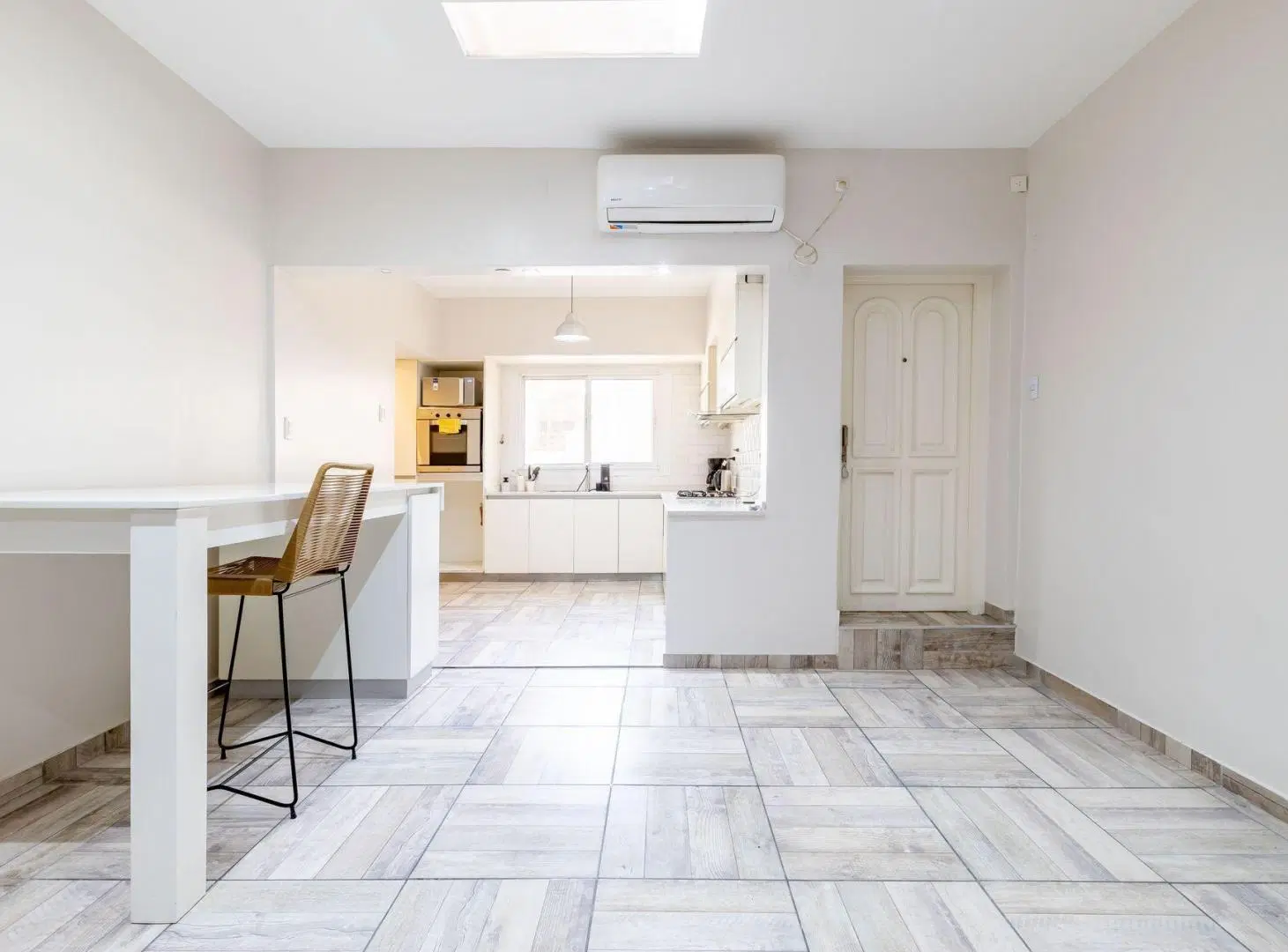 CASA 5 AMB EN VENTA CON PISCINA PARRILLA GARAGE 4