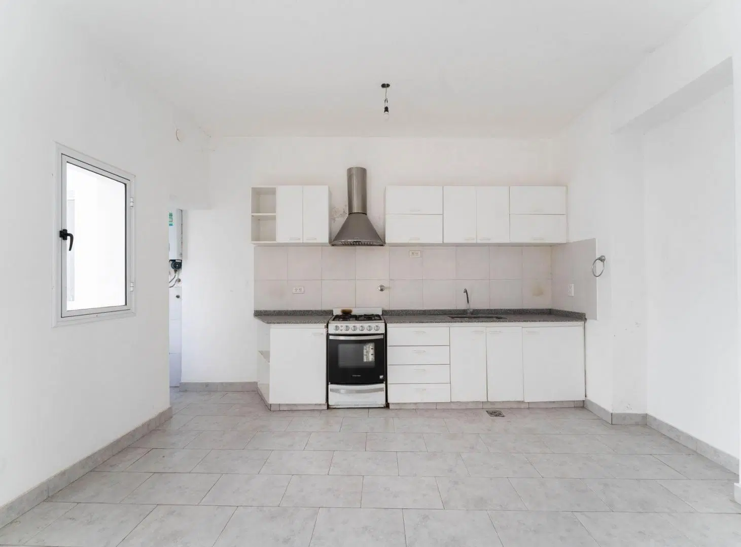 VENTA PH 5 AMBIENTES LUMINOSO REMODELADO - FLORES 3