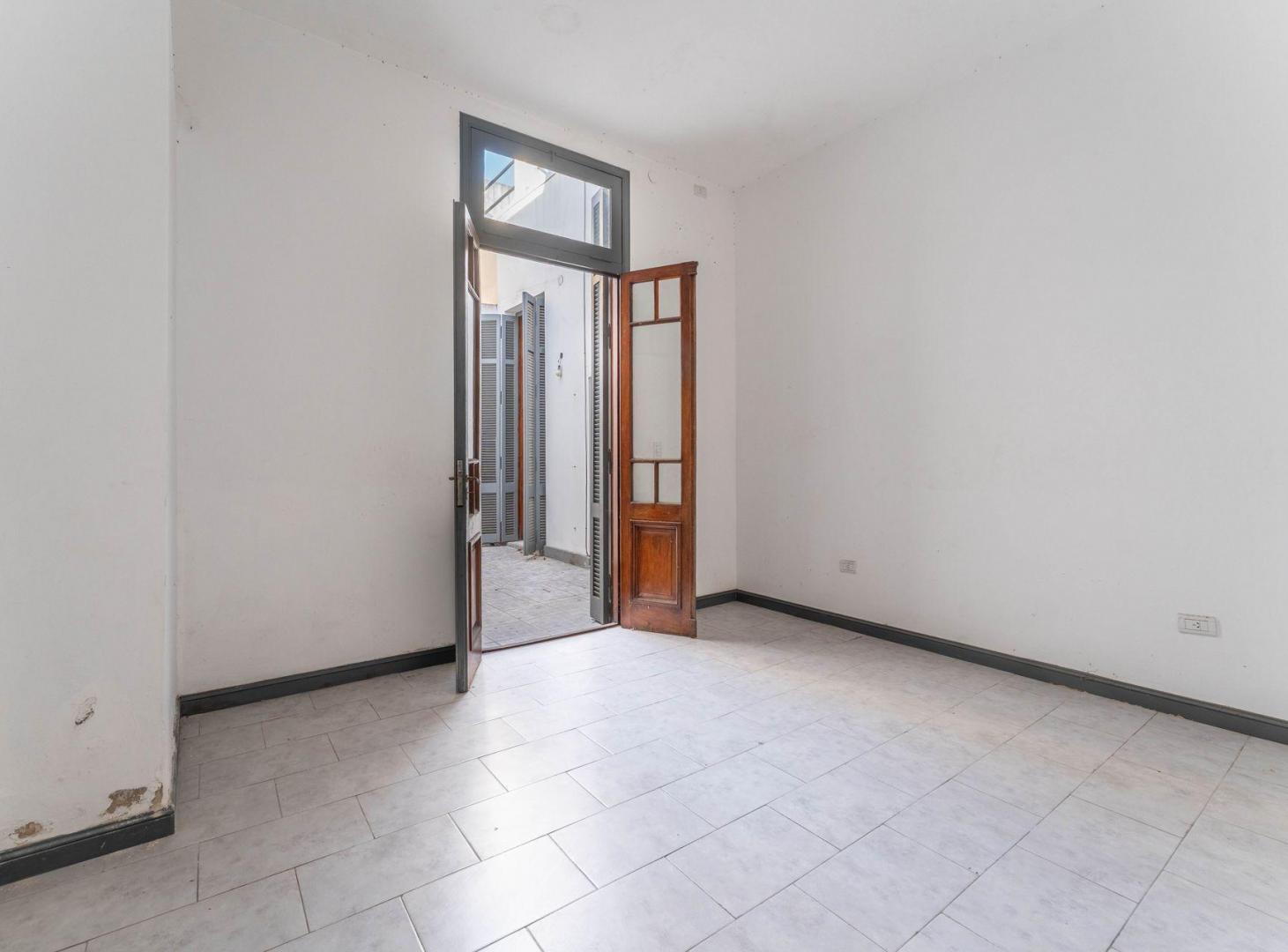 Foto de VENTA PH 5 AMBIENTES LUMINOSO REMODELADO - FLORES, imagen 4