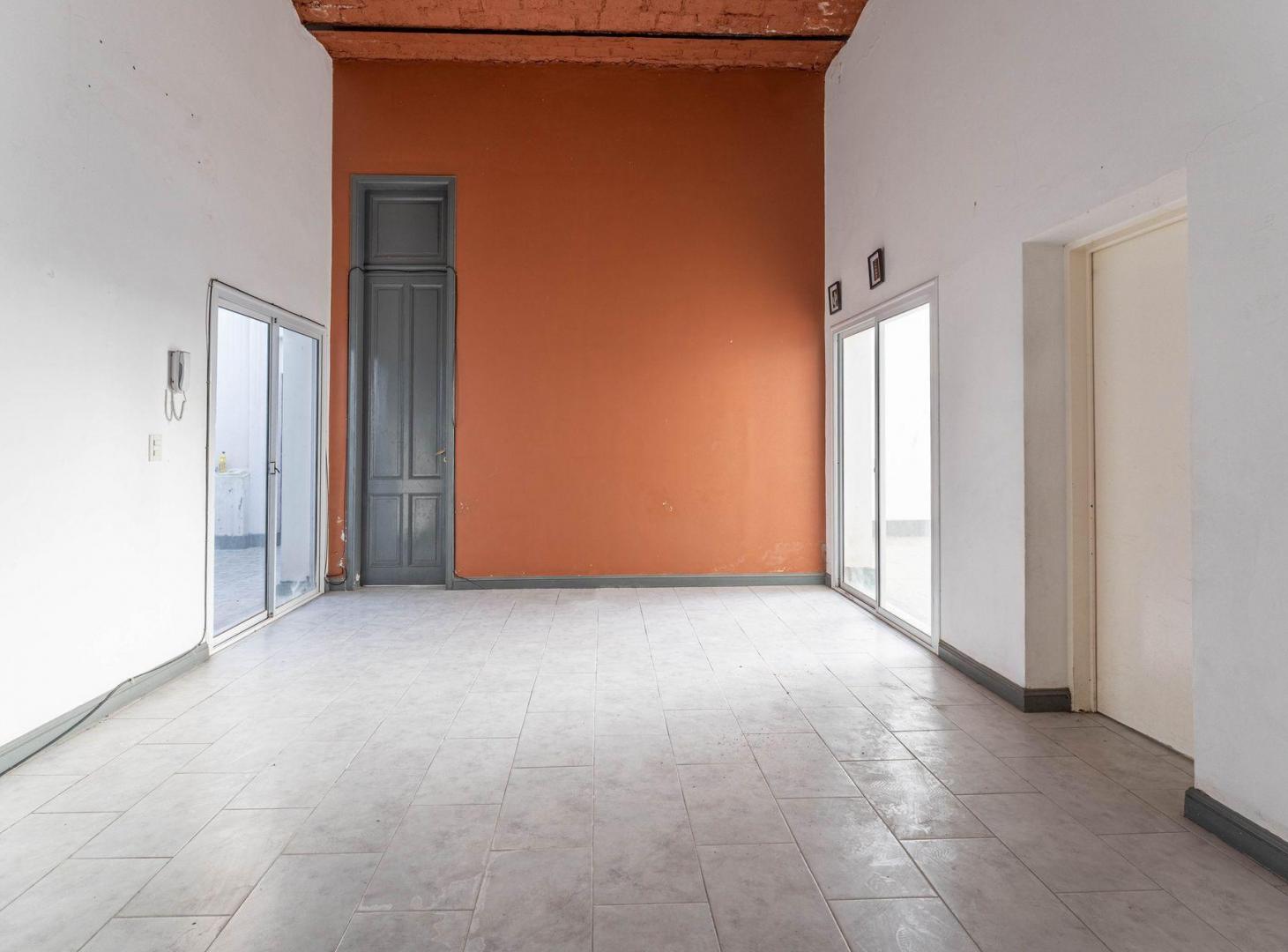 Foto de VENTA PH 5 AMBIENTES LUMINOSO REMODELADO - FLORES, imagen 5