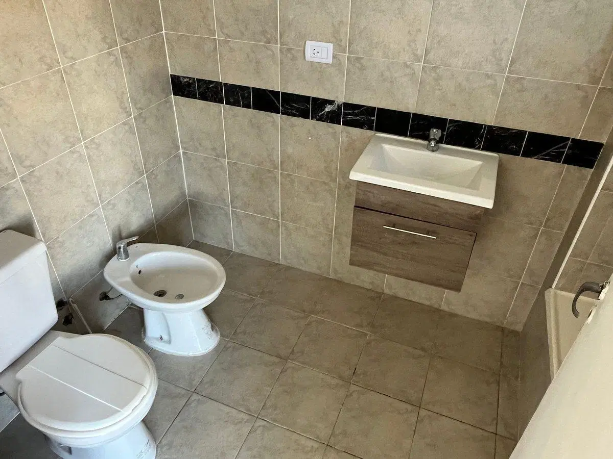 DEPTO MONOAMBIENTE PISO 5 VISTA ABIERTA CON BALCÓN 8