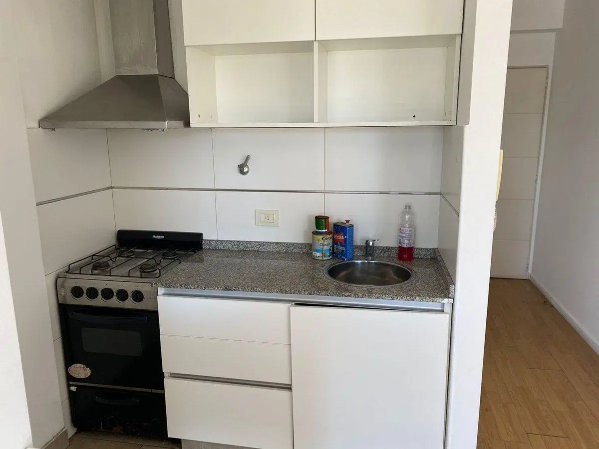 ALQUILER MONOAMBIENTE EN SÁENZ PEÑA EXC UBICACIÓN 5