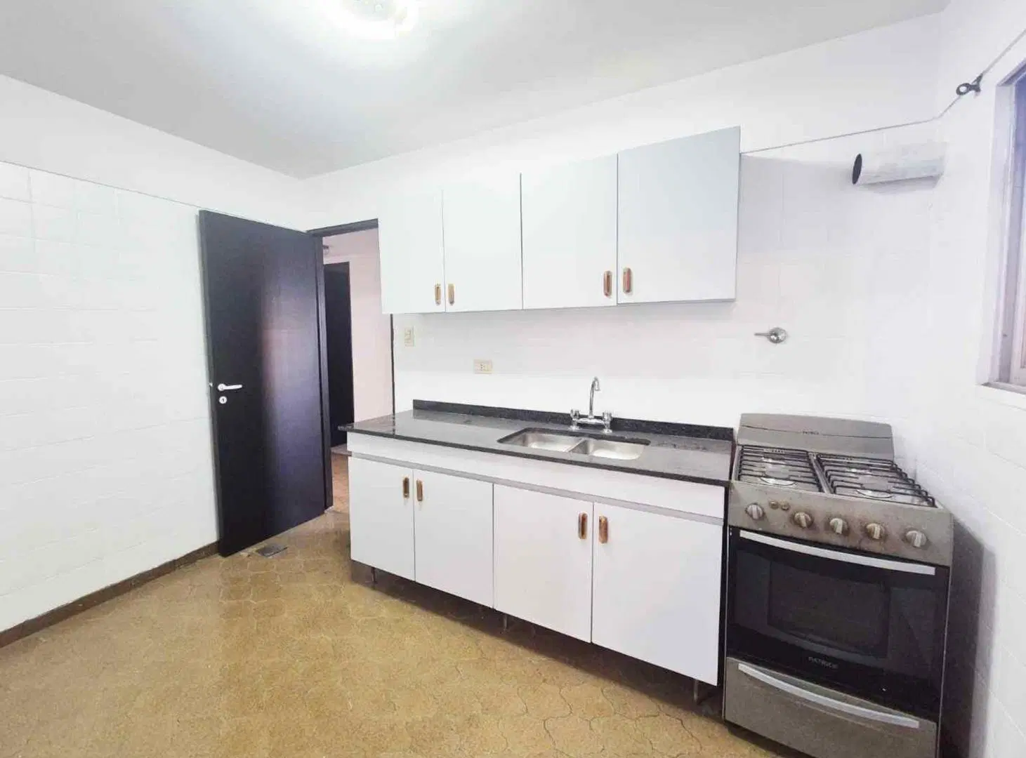 VENTA DPTO 4 AMBIENTES COCHERA VILLA DEL PARQUE 4
