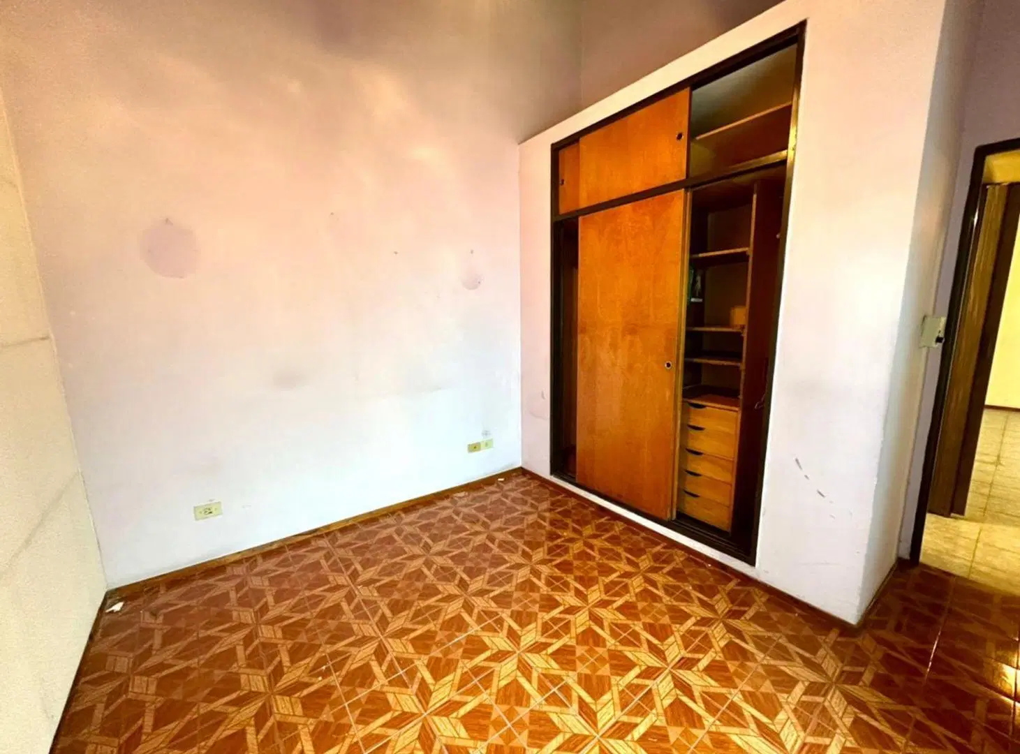 VENTA DPTO 2 AMB / PATIO / LUMINOSO 61 MTROS 3