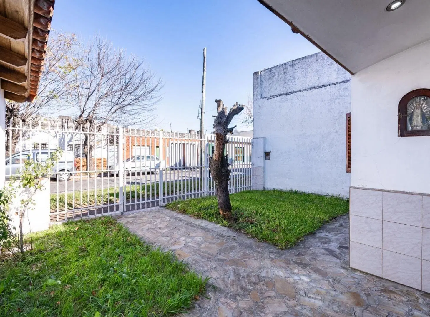 VENTA CASA PARQUE QUINCHO COCHERA SAN JUSTO 3