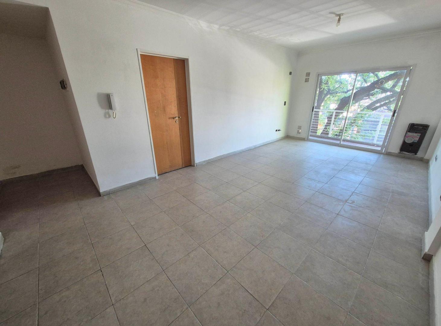 Foto de Venta monoambiente con balcón al frente, imagen 2