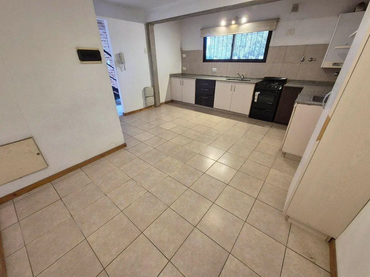 PH DÚPLEX 4 AMB. VENTA BECCAR JARDÍN COCHERA 2