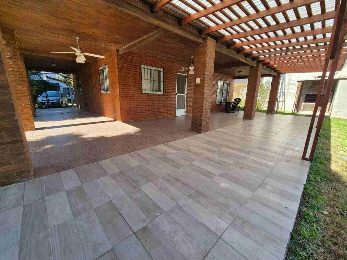 Casa Quinta 4 amb en Venta Parque Irizar. Pilar 2