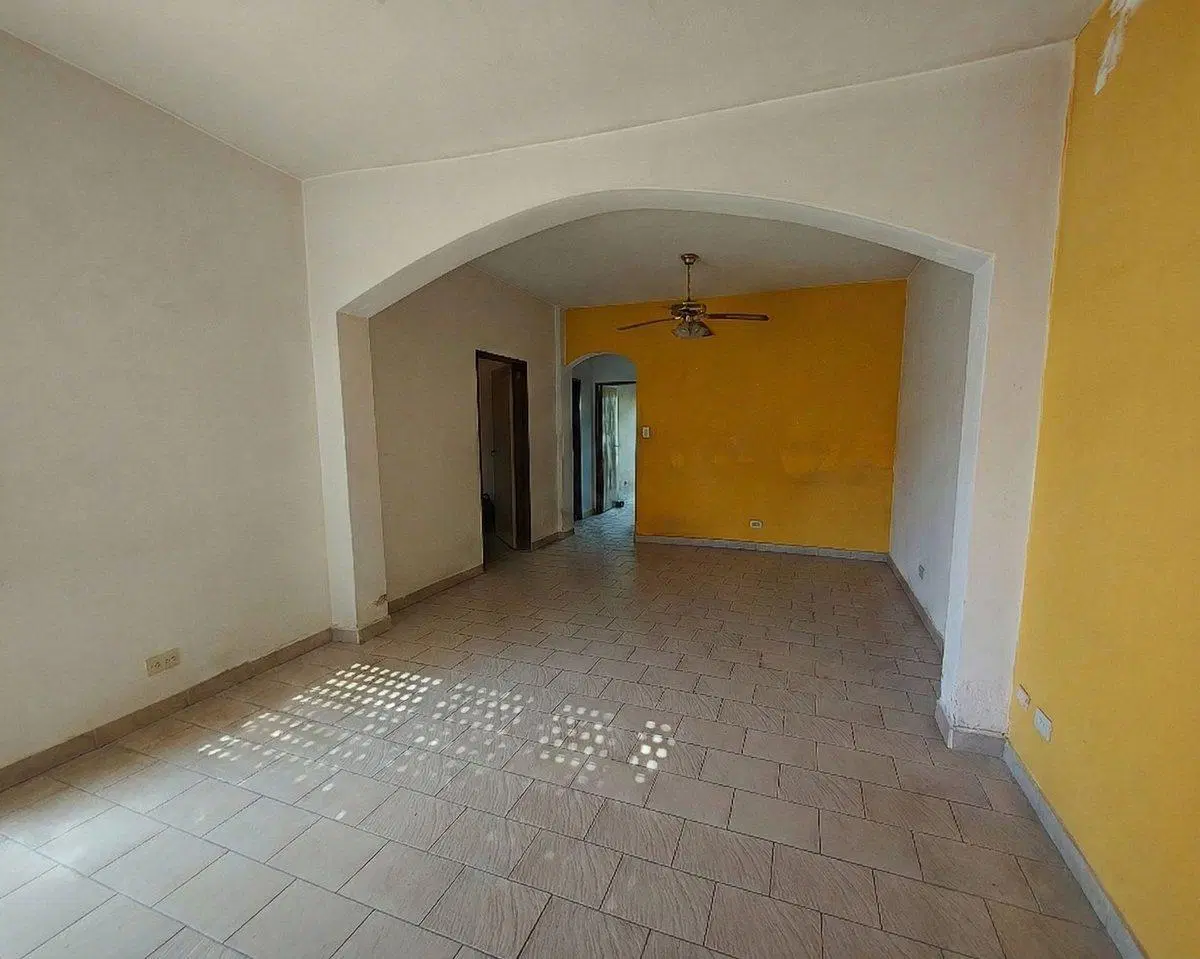 VENTA CASA 3 AMBIENTES LOTE PROPIO PATIO COCHERA!! 3