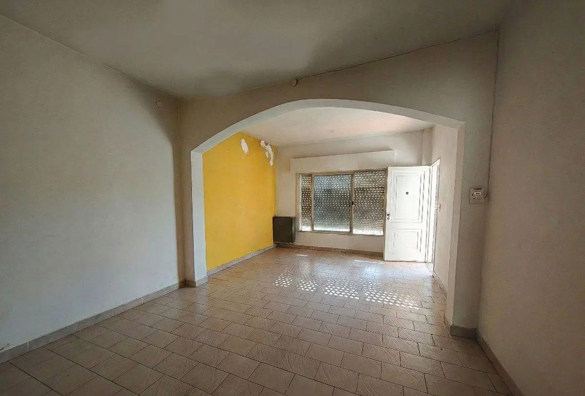 VENTA CASA 3 AMBIENTES LOTE PROPIO PATIO COCHERA!! 4