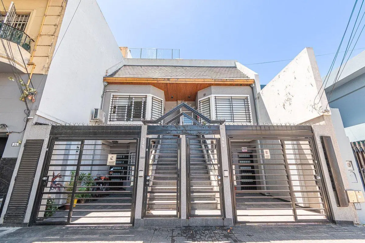 PH 3 AMB EN VENTA EN VELEZ SARSFIELD PATIO TERRAZA 3