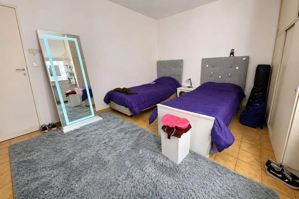 VENTA CASA 5 AMB-COCHERA-PATIO-TERRAZA-PARRILLA 3
