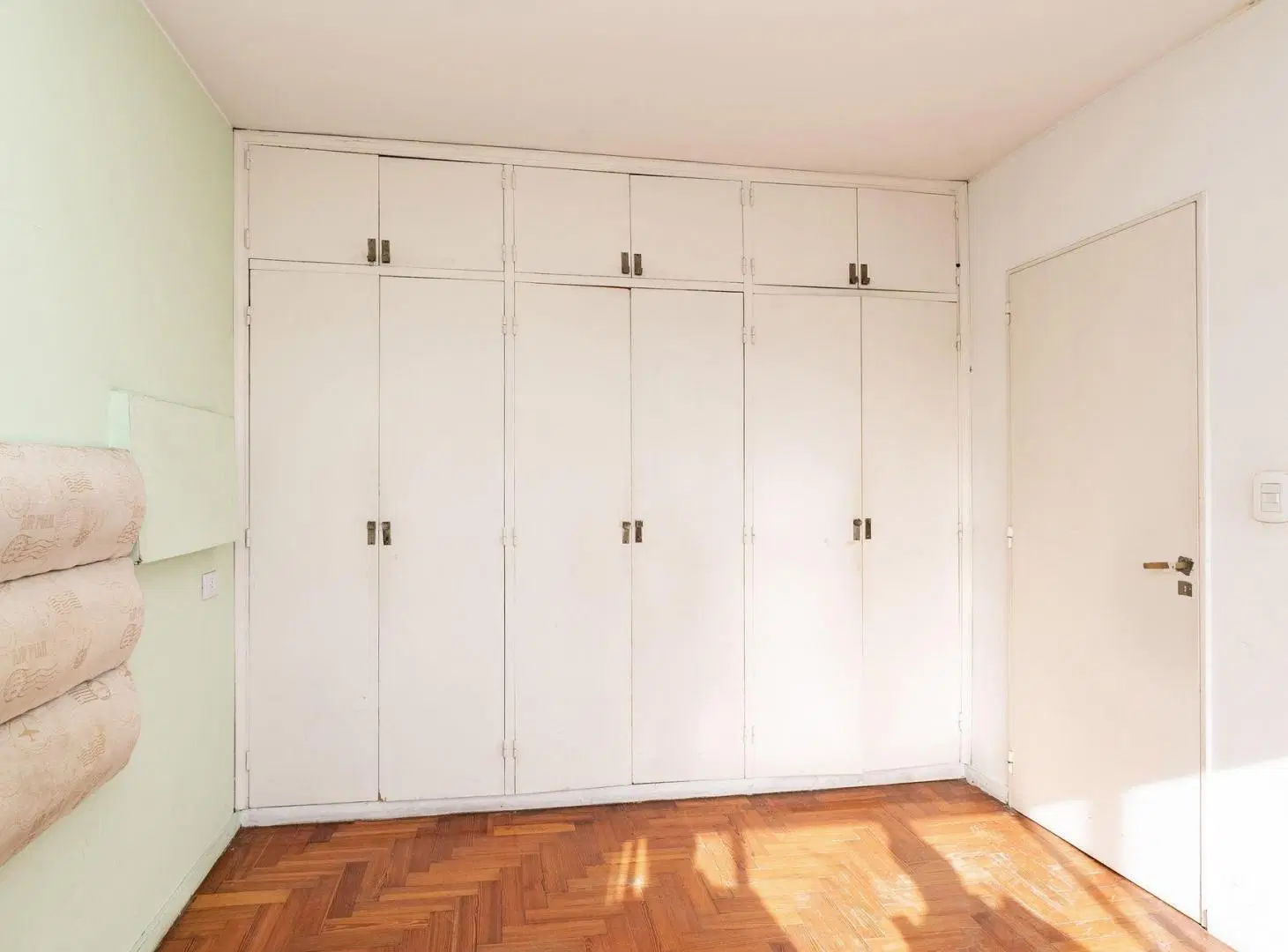 Venta Departamento 2 Ambientes Cochera y Balcón 2