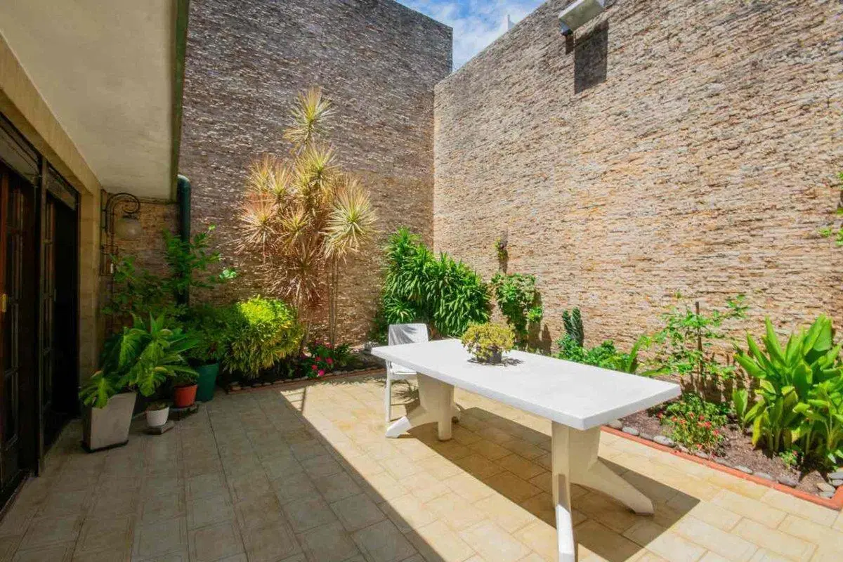 VENTA CASA 5 AMBIENTES PATIO TERRAZA GARAJE DEVOTO 8